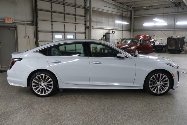 2022 Cadillac CT5 Premium Luxury
