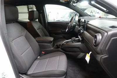 2025 Chevrolet Colorado WT/LT