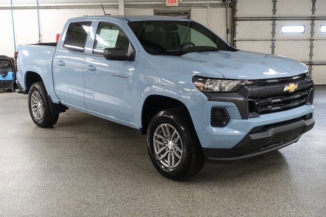 2025 Chevrolet Colorado WT/LT