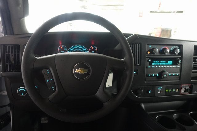 2025 Chevrolet Express Cargo 3500 WT