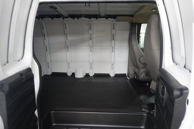 2025 Chevrolet Express Cargo 3500 WT