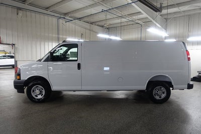 2025 Chevrolet Express Cargo 3500 WT