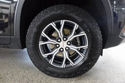 2024 GMC Acadia AT4
