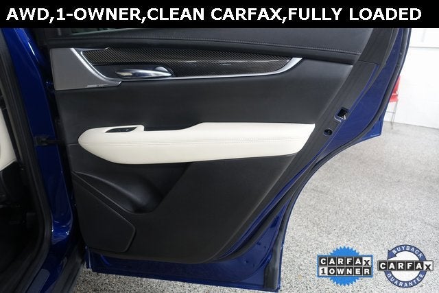 2023 Cadillac XT6 Sport