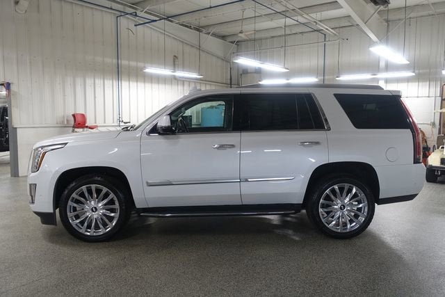 2020 Cadillac Escalade Luxury