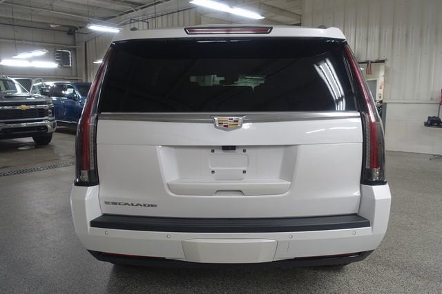 2020 Cadillac Escalade Luxury