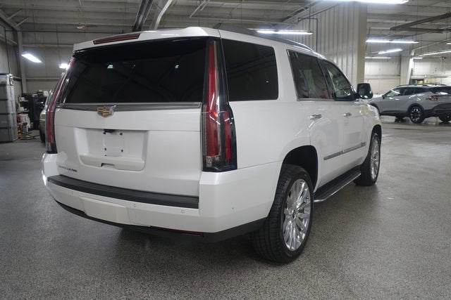 2020 Cadillac Escalade Luxury