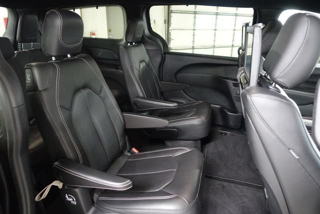 2020 Chrysler Pacifica Touring L Plus