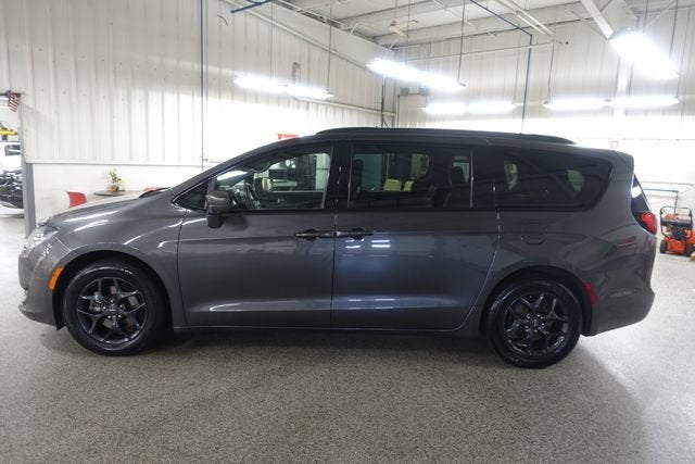 2020 Chrysler Pacifica Touring L Plus