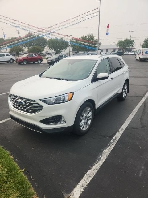 2020 Ford Edge Titanium