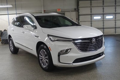 2024 Buick Enclave Essence