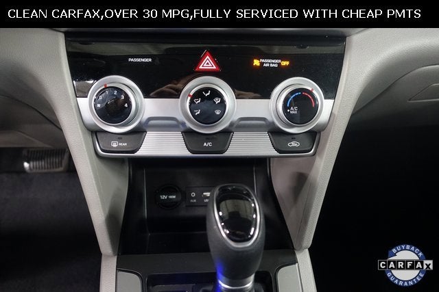 2019 Hyundai Elantra SE