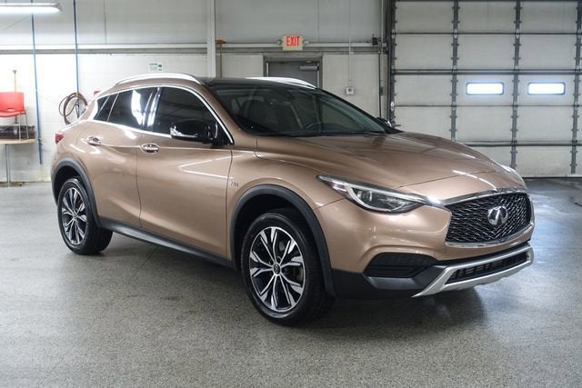 2019 INFINITI QX30 LUXE